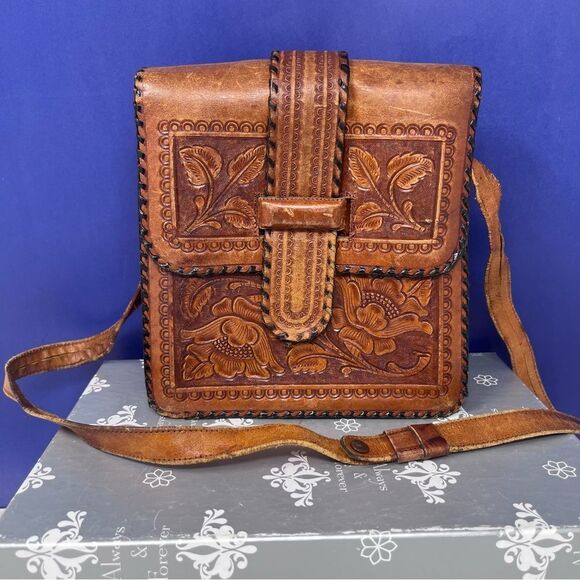 Vintage Distressed Hand-tooled Mandala Floral Leather Square Shoulder Bag - Picture 1 of 12